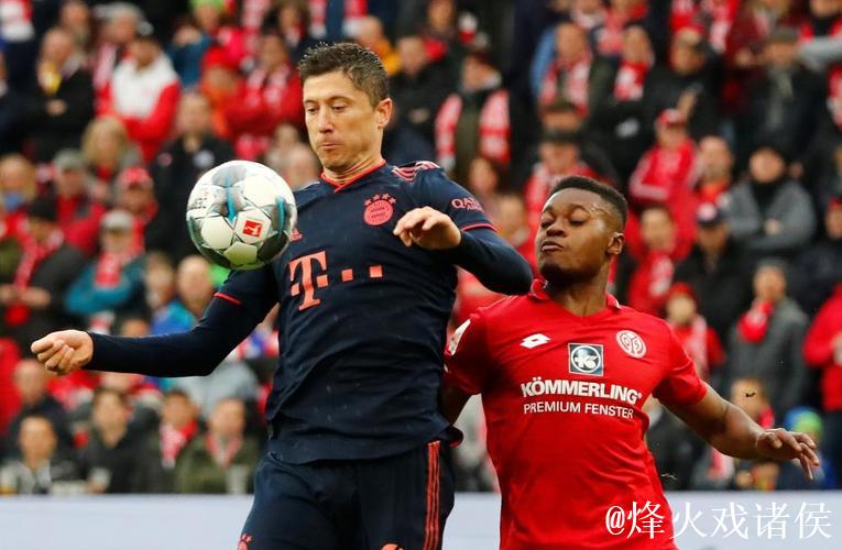 德甲-莱万穆勒蒂亚戈接连进球 拜仁客场3-1取胜